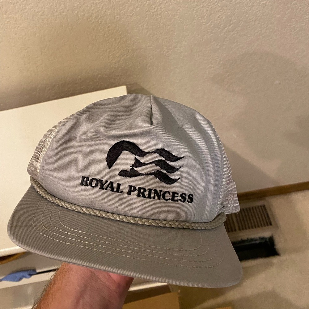 Vintage Royal Princess Hat Grey